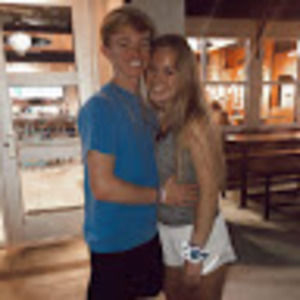 Meet your Posher, Avery